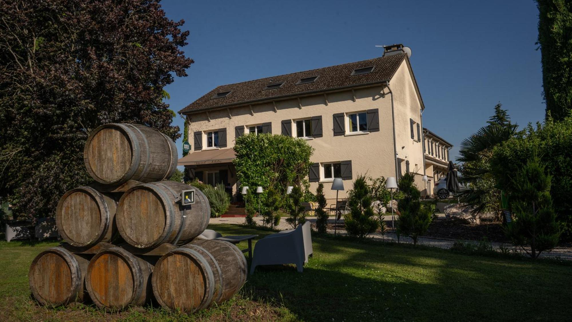 Hotel Parc Adelie - Logis Hotels Montagny-lès-Beaune Екстериор снимка